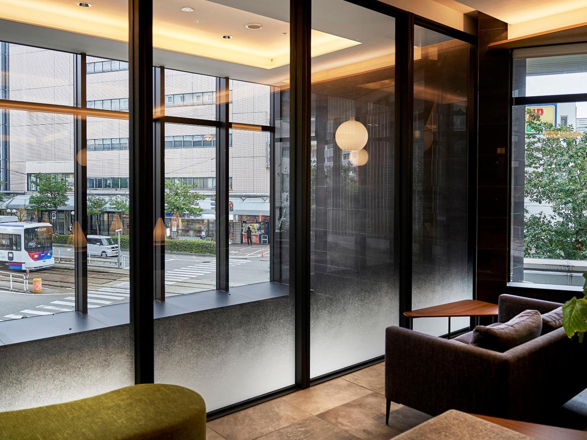 Daiwa Roynet Hotel Toyama-Ekimae Exterior foto